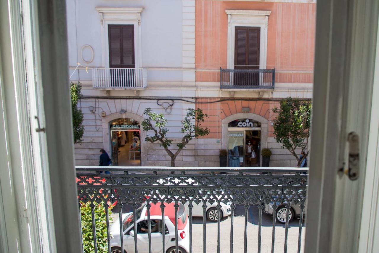Deas B&B Trani Bagian luar foto