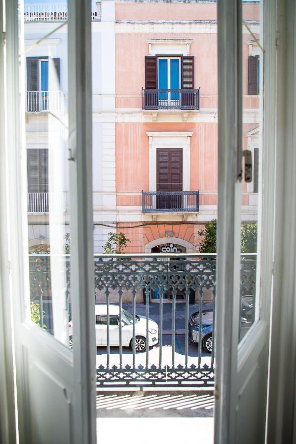 Deas B&B Trani Bagian luar foto