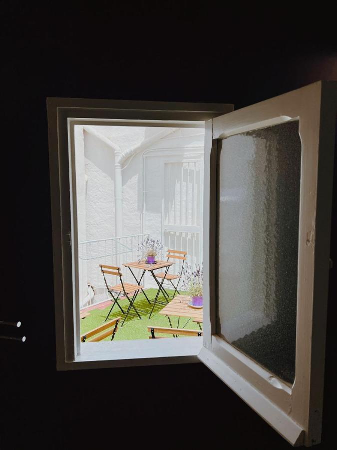 Deas B&B Trani Bagian luar foto
