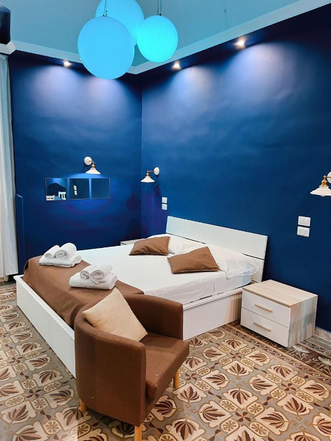 Deas B&B Trani Bagian luar foto