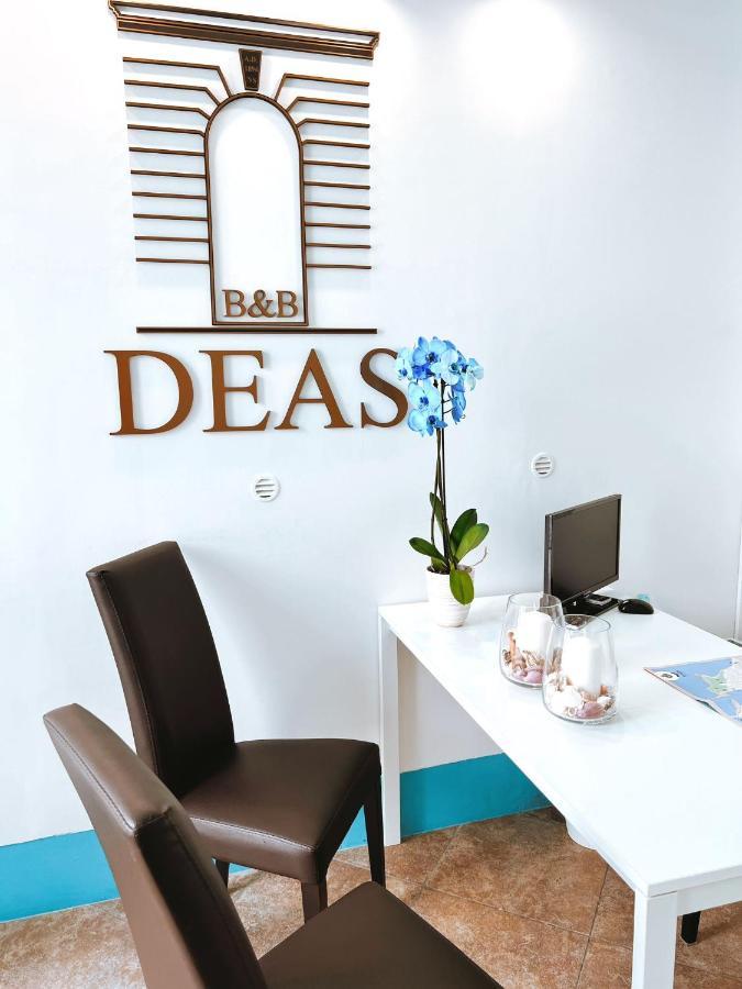 Deas B&B Trani Bagian luar foto